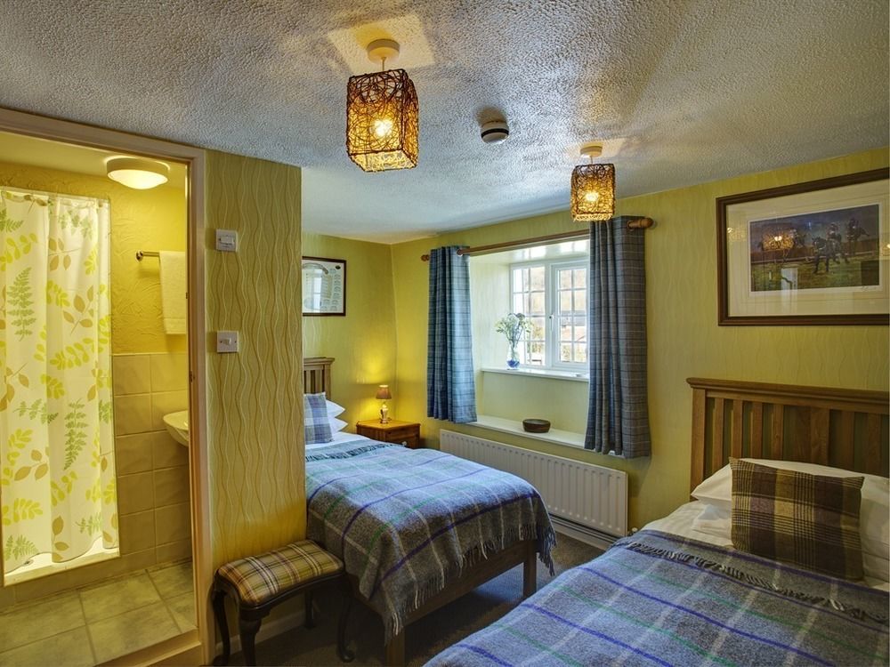 Tinhay Mill Hotel Lifton Exterior photo